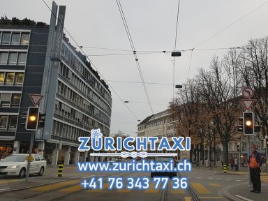 Schwarz Haus Taxi